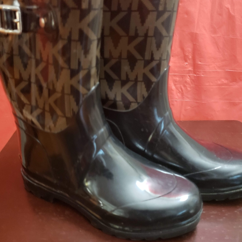 Michael Kors rainboots